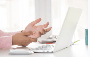 Common causes of hand pain 5 Hand pain